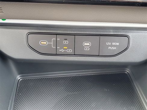 New 2026 Kia Carnival image 26