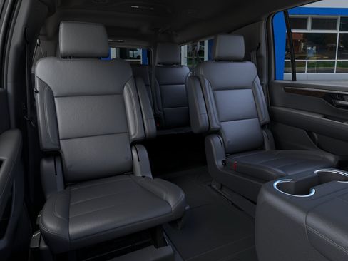 New 2026 Chevrolet Suburban LT w/ Comfort Package AWD/4WD image 41