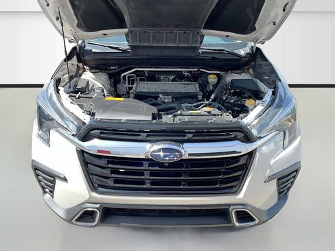 Used 2023 Subaru Ascent Touring AWD/4WD image 34