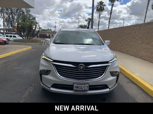Certified 2024 Buick Enclave Essence w/ LPO, Cargo Package FWD image 2