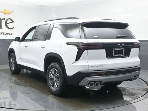 New 2026 Chevrolet Traverse LT w/ Driver Confidence Package FWD image 15