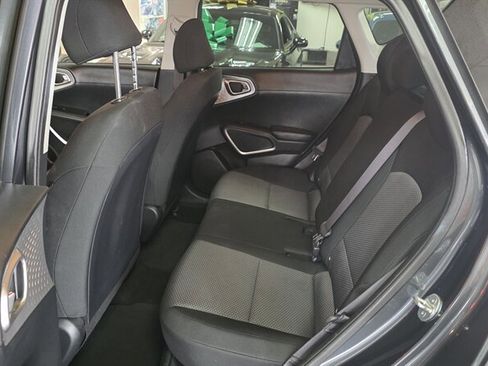 Used 2023 Kia Soul LX w/ LX Technology Package image 19