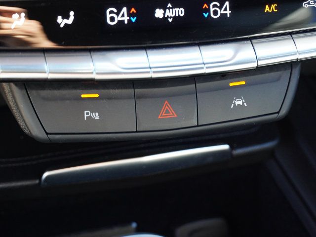Used 2025 Cadillac XT4 Premium Luxury FWD image 38
