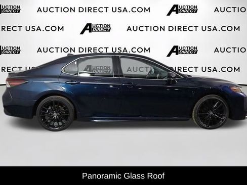 Used 2021 Toyota Camry XSE FWD image 5