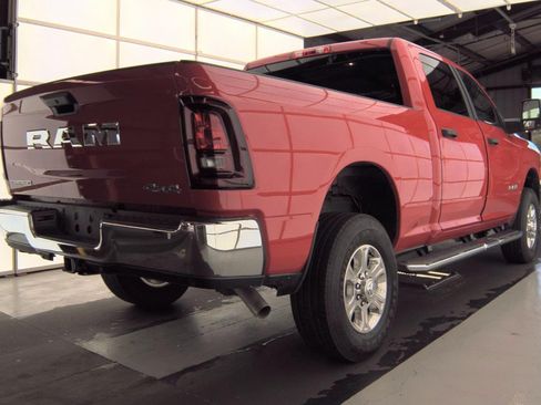 Used 2026 RAM 2500 Big Horn AWD/4WD image 4