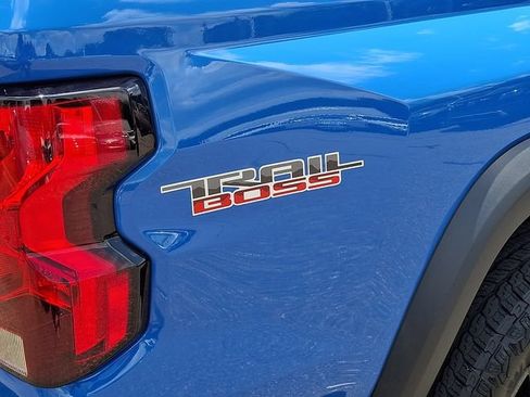 Used 2025 Chevrolet Colorado Trail Boss AWD/4WD image 26