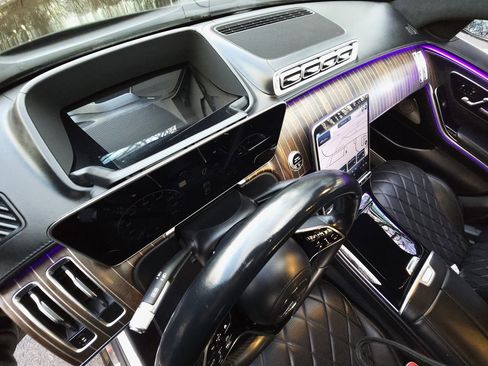 Used 2021 Mercedes-Benz S 580 4MATIC Sedan w/ Warmth & Comfort Package image 11