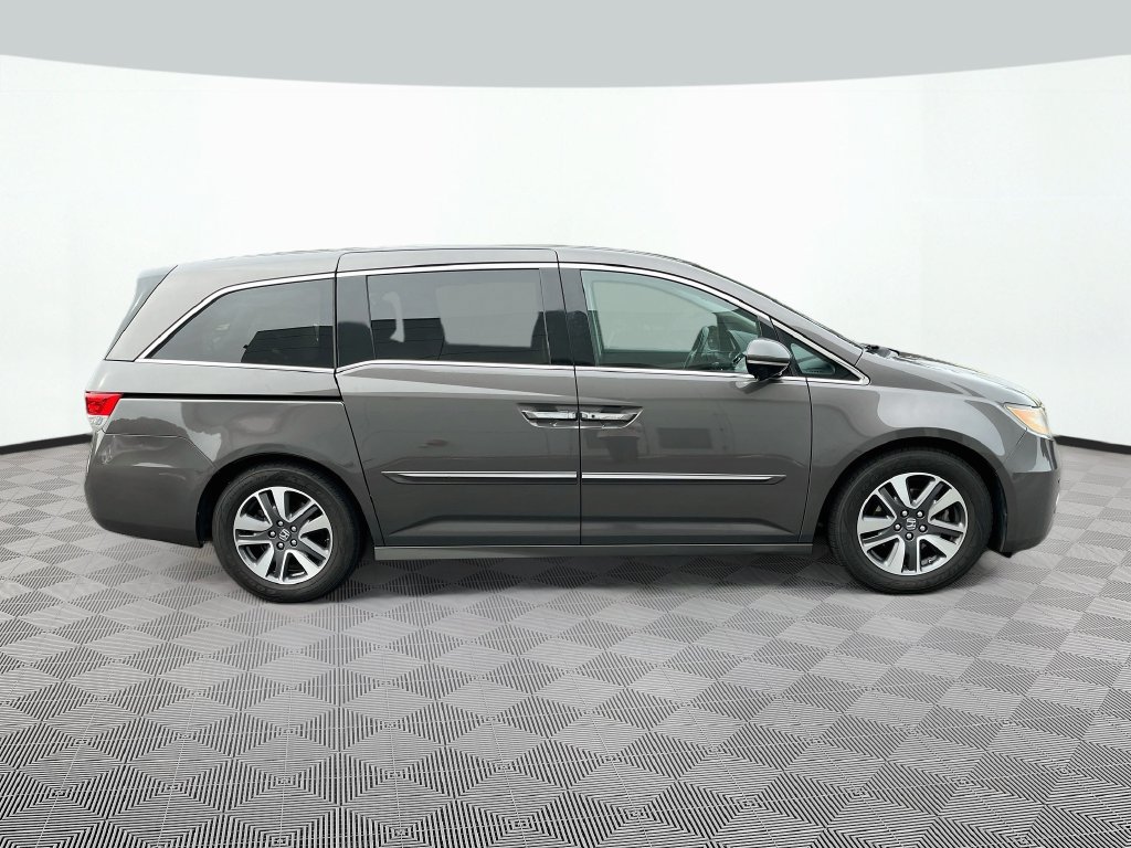 Used 2016 Honda Odyssey Touring image 4