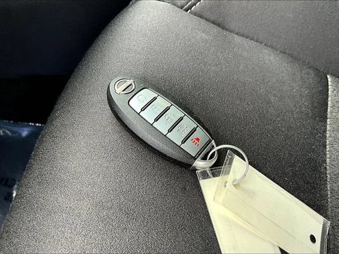 Used 2024 Nissan Altima 2.5 SV FWD image 36