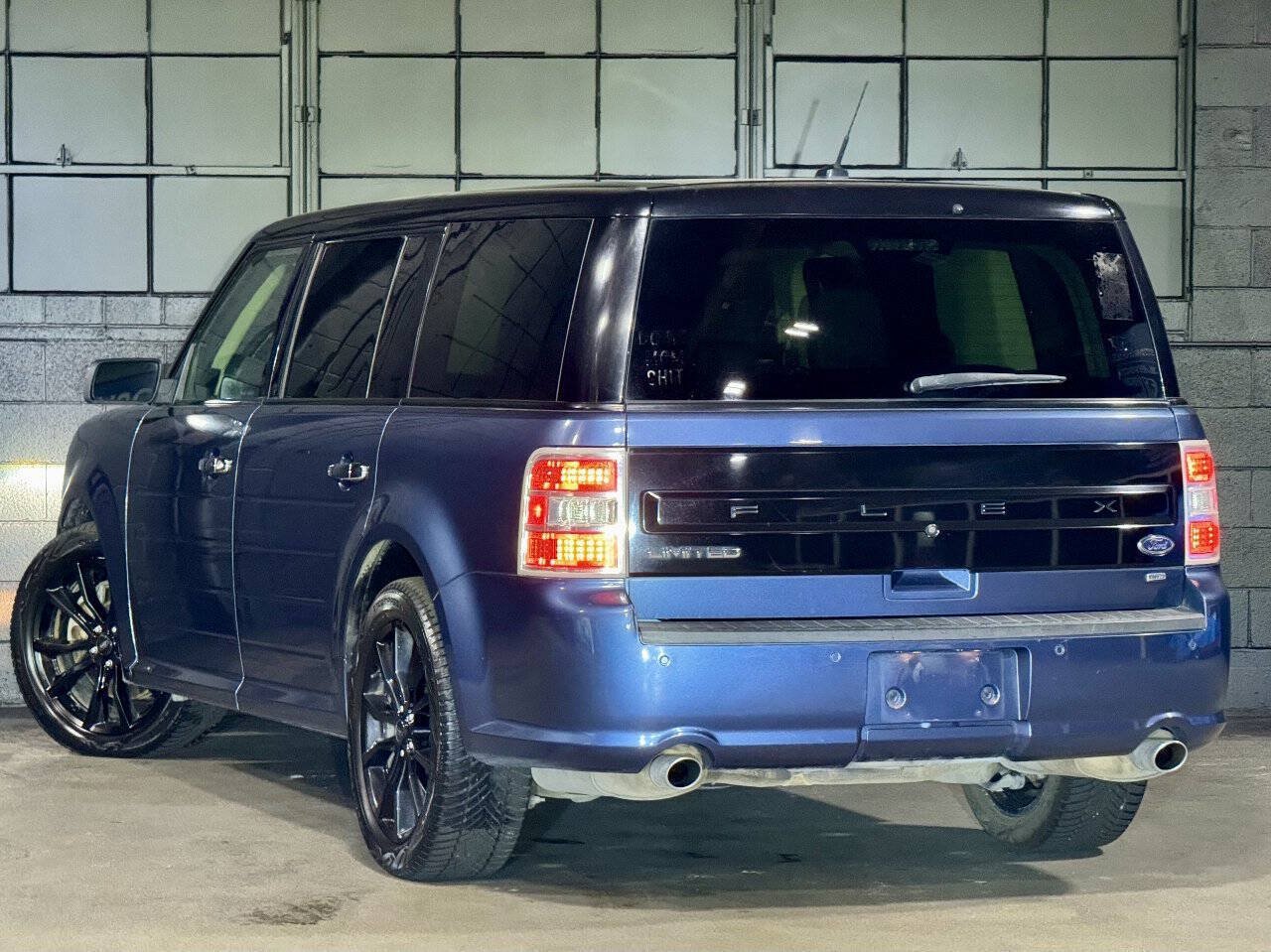 Used 2019 Ford Flex Limited w/ Limited Appearance Package AWD/4WD image 4