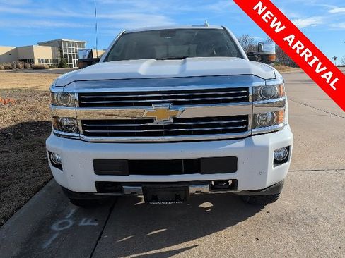 Used 2016 Chevrolet Silverado 2500 High Country w/ High Country Premium Package image 10