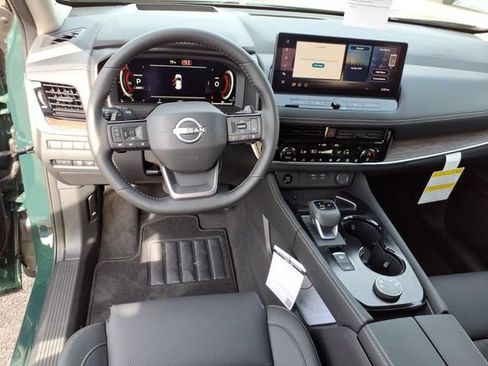 New 2026 Nissan Rogue Platinum AWD/4WD image 9