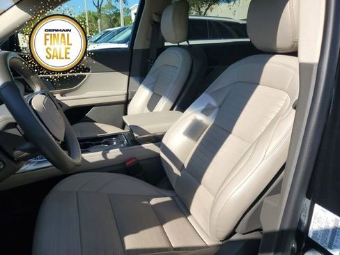 Certified 2024 Lincoln Nautilus Reserve w/ Equipment Group 202A image 16