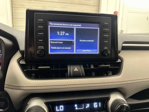 Used 2019 Toyota RAV4 XLE AWD/4WD image 28