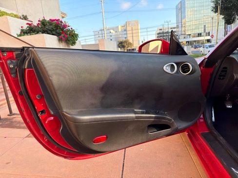 Used 2004 Nissan 350Z Touring image 12