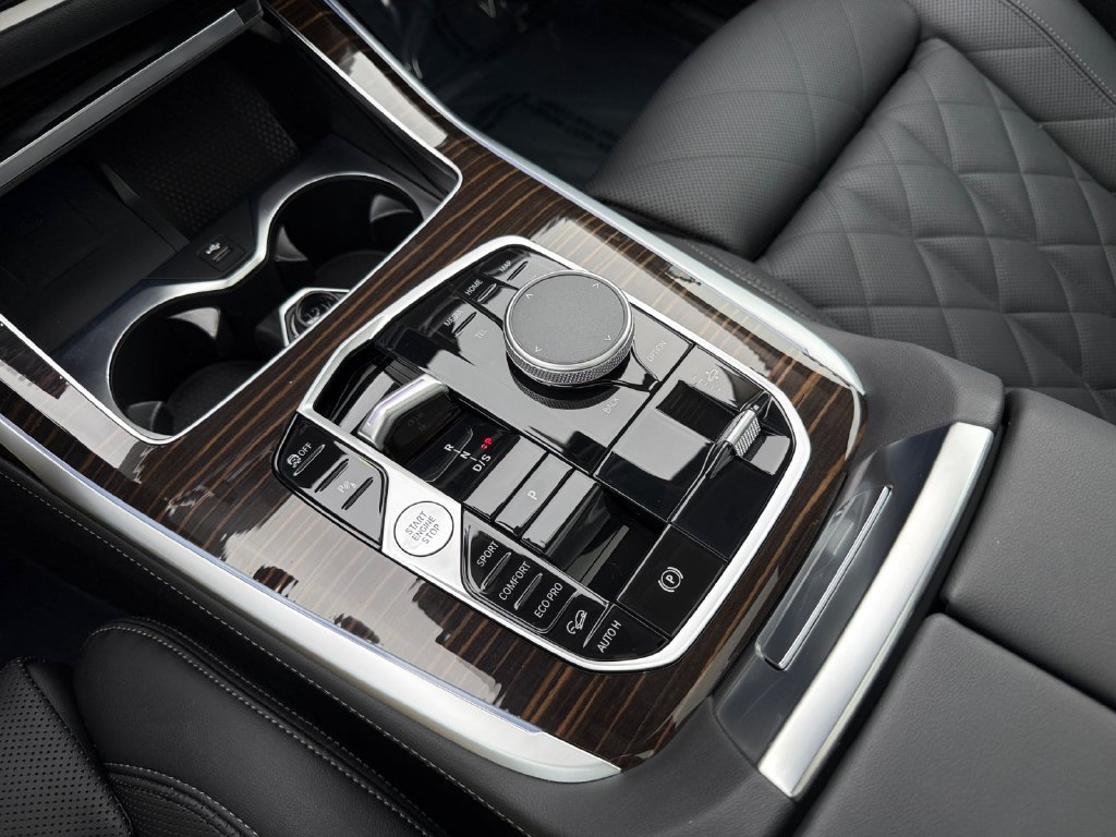 Certified 2026 BMW X7 xDrive40i AWD/4WD image 26