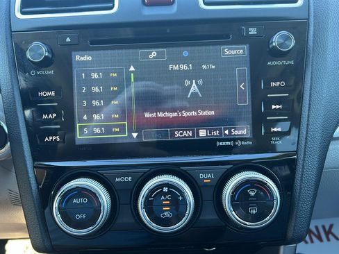 Used 2016 Subaru Forester 2.5i Touring w/ Eyesight & Navigation System AWD/4WD image 15