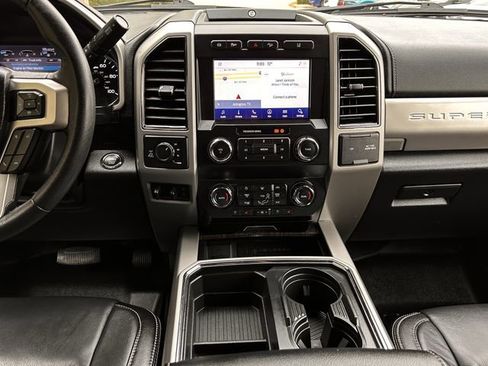 Used 2020 Ford F350 Lariat w/ Lariat Ultimate Package image 17