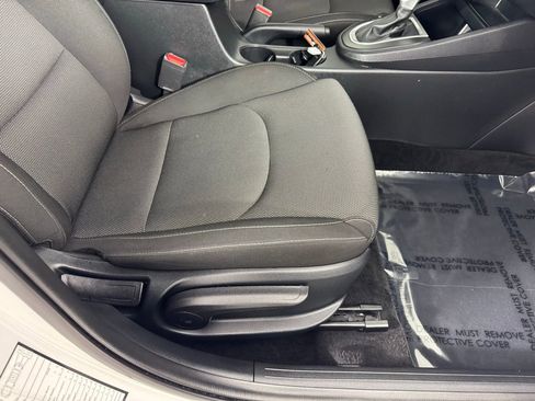 Used 2024 Kia Forte LXS image 29