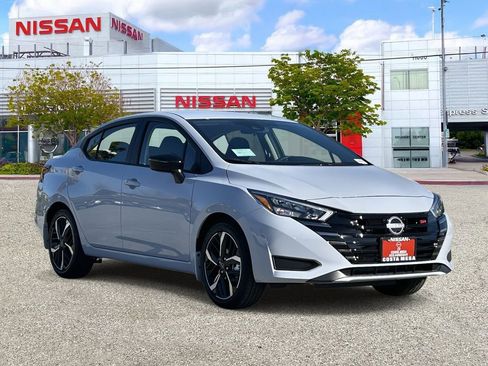 New 2025 Nissan Versa SR w/ Trunk Package image 5
