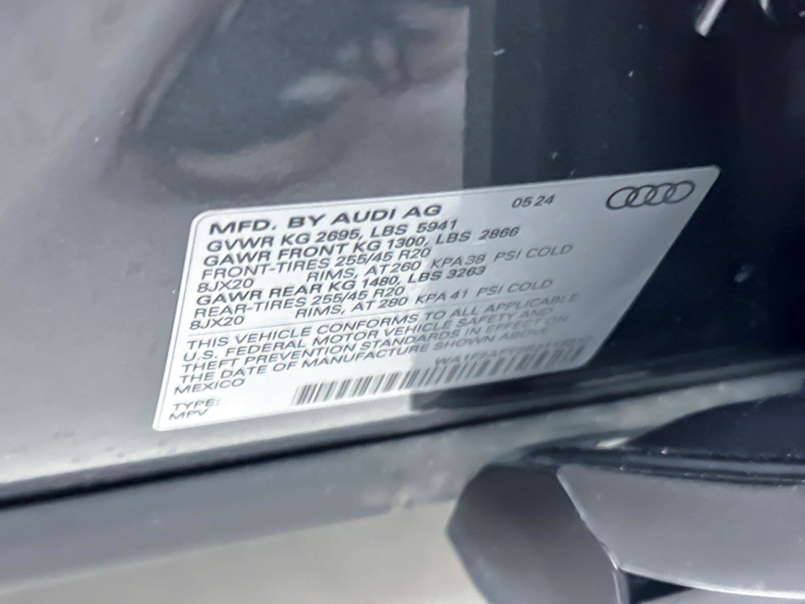 Certified 2024 Audi Q5 e Prestige AWD/4WD image 29