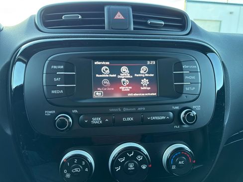 Used 2016 Kia Soul ! image 23