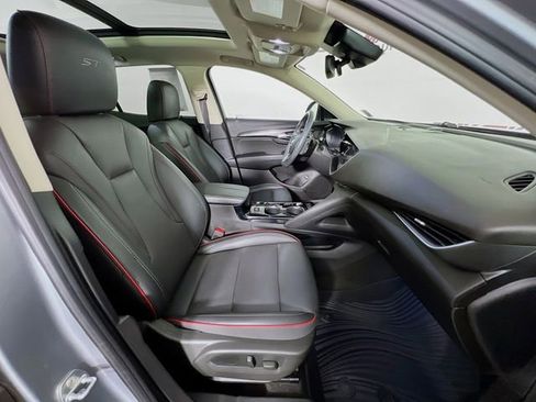 Used 2023 Buick Envision Essence w/ Sport Touring Package FWD image 40