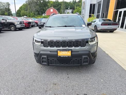 Used 2026 Jeep Cherokee Limited AWD/4WD image 2