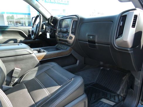 Used 2018 GMC Sierra 1500 Denali w/ Denali Ultimate Package AWD/4WD image 14