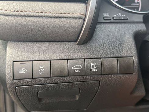 Certified 2020 Toyota Camry LE FWD image 19
