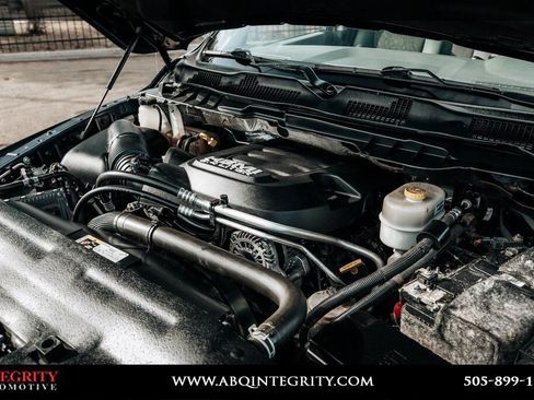 Used 2018 RAM 2500 SLT AWD/4WD image 50