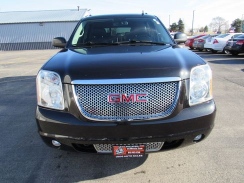 Used 2013 GMC Yukon XL Denali image 8