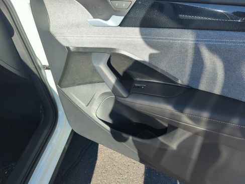 New 2026 Volkswagen Tiguan S image 15