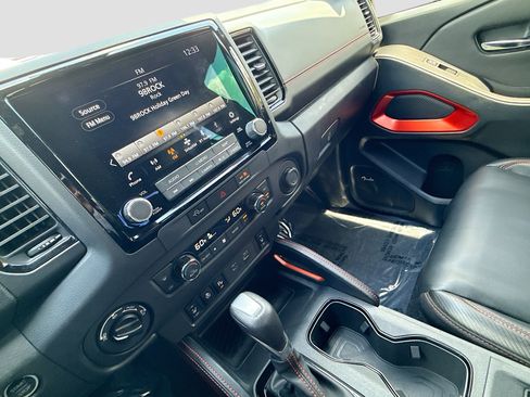 Used 2023 Nissan Frontier PRO-4X w/ Pro-4X Premium Package AWD/4WD image 26