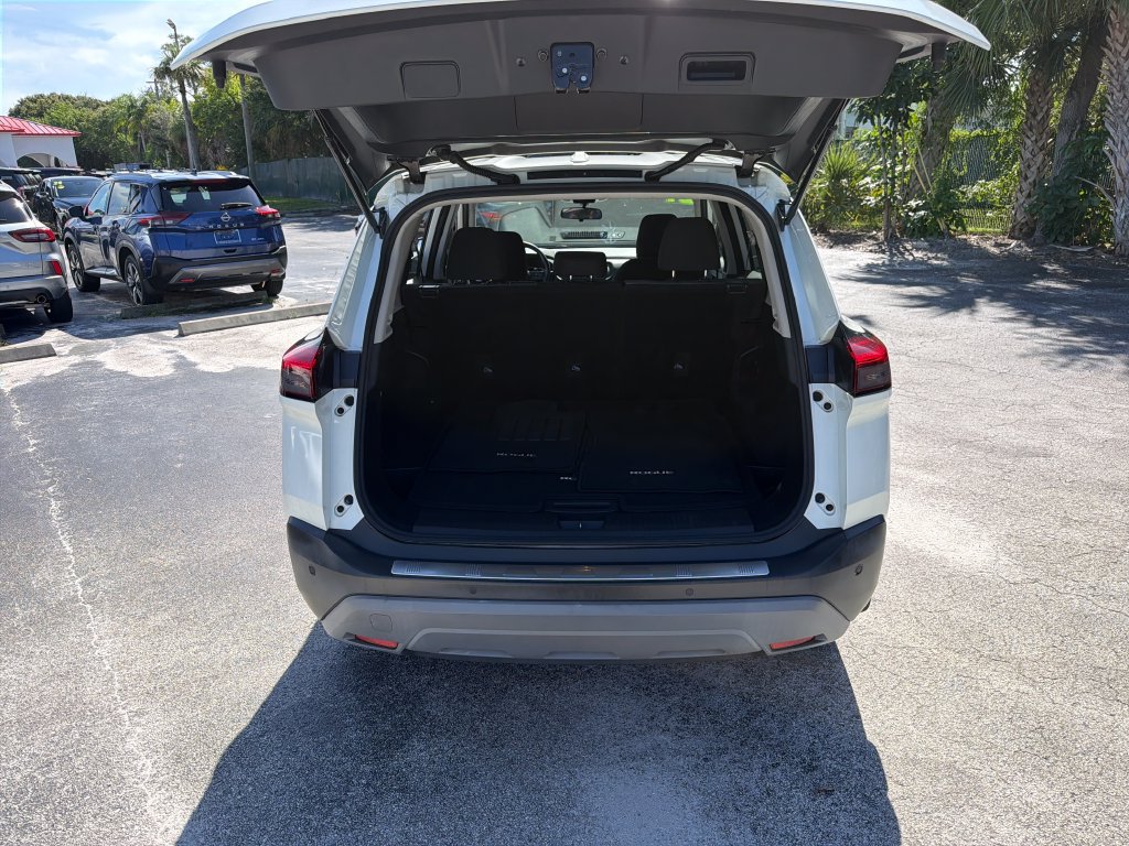 Used 2021 Nissan Rogue SV FWD image 32