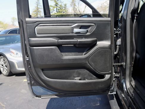 Used 2020 RAM 1500 Big Horn AWD/4WD image 34