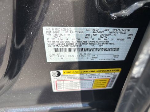 Used 2023 Ford Expedition Limited AWD/4WD image 22