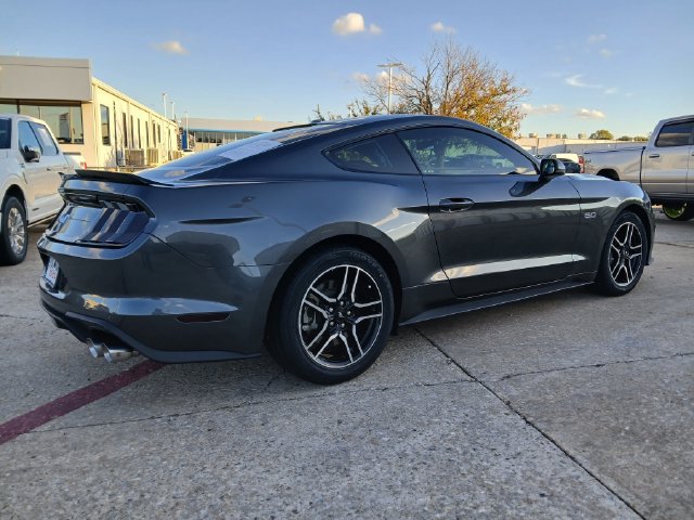 Used 2019 Ford Mustang GT Premium RWD image 8