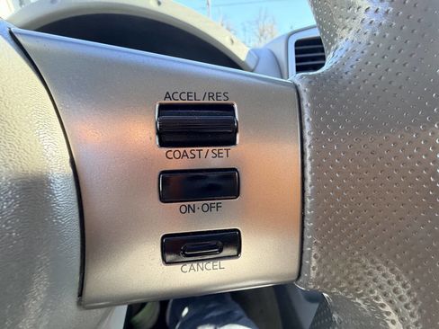 Used 2012 Nissan Frontier SV image 43