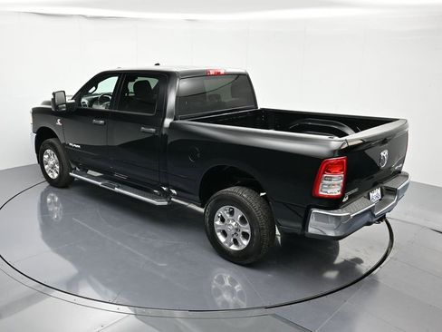 Used 2024 RAM 2500 Big Horn image 32