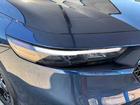 New 2025 Honda Accord SE image 13