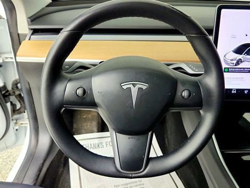 Used 2020 Tesla Model 3 Standard Range Plus RWD image 26