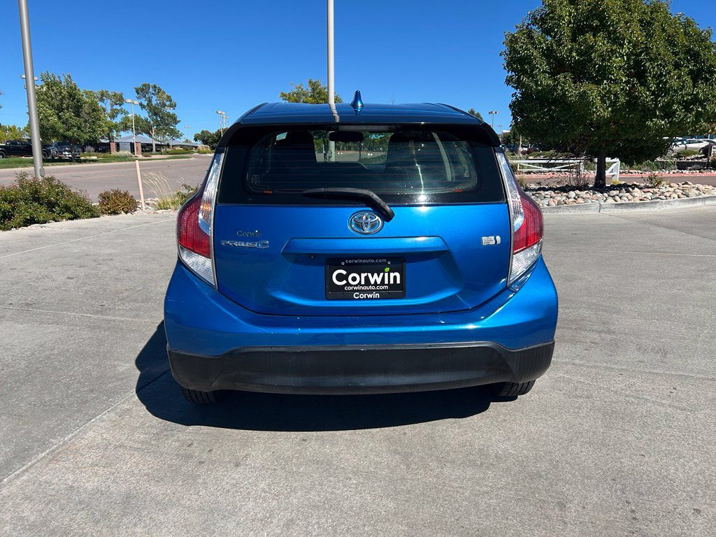 Used 2017 Toyota Prius C One FWD image 7