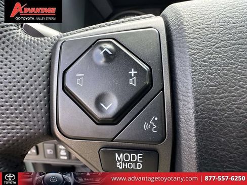 Used 2023 Toyota Tacoma TRD Off-Road w/ TRD Premium Off Road Package AWD/4WD image 33