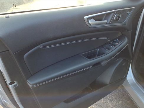 Certified 2024 Ford Edge Titanium image 5