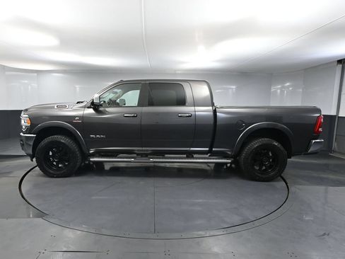 Used 2022 RAM 3500 Laramie AWD/4WD image 11