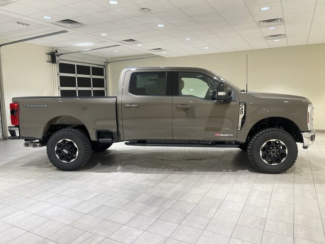 New 2027 Ford F350 Lariat w/ Tremor Off-Road Package AWD/4WD image 6
