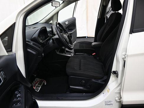 Used 2019 Ford EcoSport SE image 10