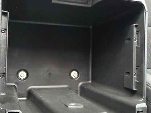 Used 2020 Chevrolet Silverado 1500 LT Trail Boss image 29