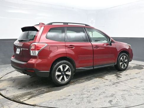 Used 2018 Subaru Forester 2.5i Premium image 7